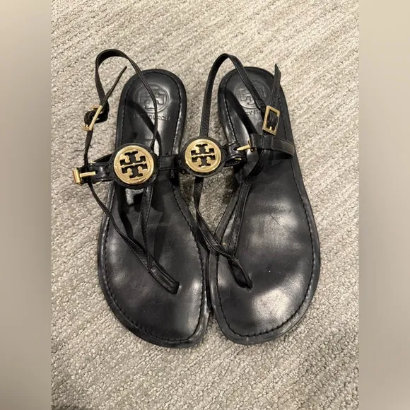 Tory Burch black sandals in excellent condition size 7