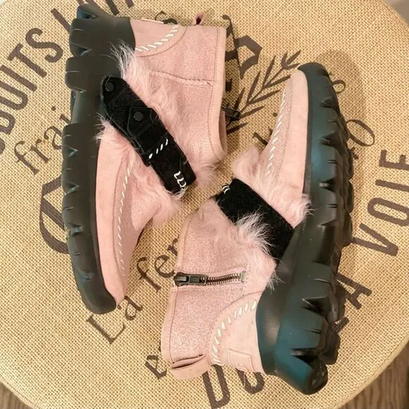 UGG Fluff Punk Faux Fur Pink Ankle Snow Boots US Size 6