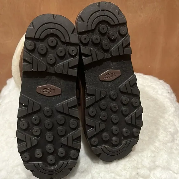 Ugg kids snow/rain boots- Excellent condition