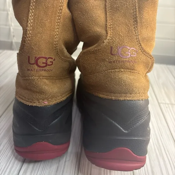 UGG Ludvig Kids Waterproof Snow Boots Sz 1