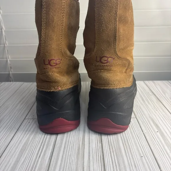 UGG Ludvig Kids Waterproof Snow Boots Sz 1