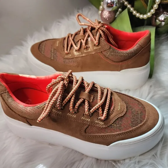 Ugg Marin Mega Lace Heritage Braid Women shoes size9 new
