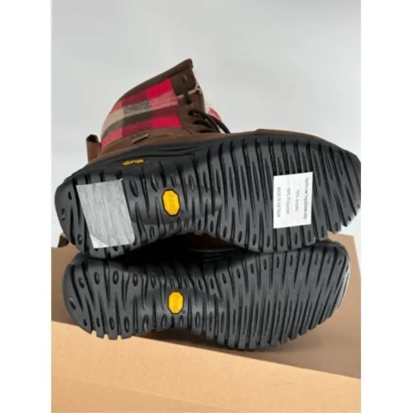 UGG Snow Boots Adirondack Buffalo Plaid Faux‎ Fur Waterproof  Brown Women 5 New