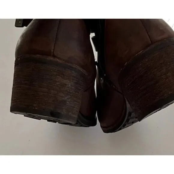 UGG Women’s Lorraine Boots Size 12 Brown Leather Zip belt Harness 1010204