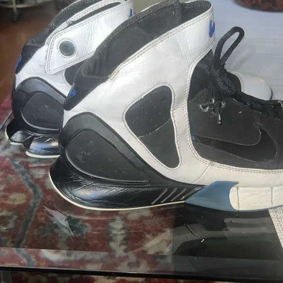 USED!!! NIKE ZOOM HUARACHE KOBE EDITION SIZE13