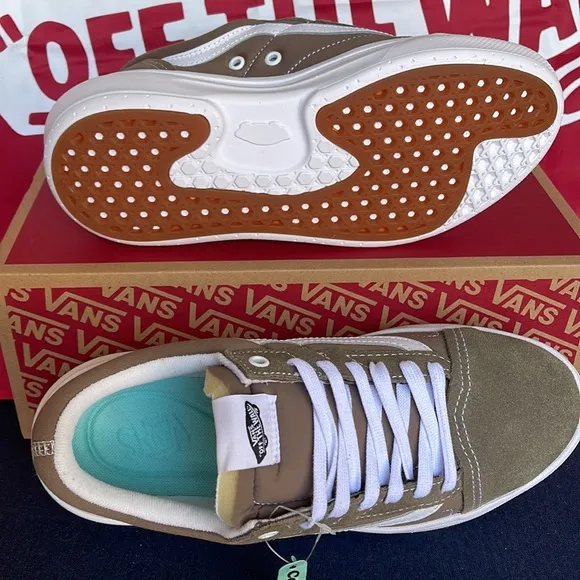 Vans Men’s Old Skool OverWalnutVN0A7Q5E1NUplatforms - sneakers