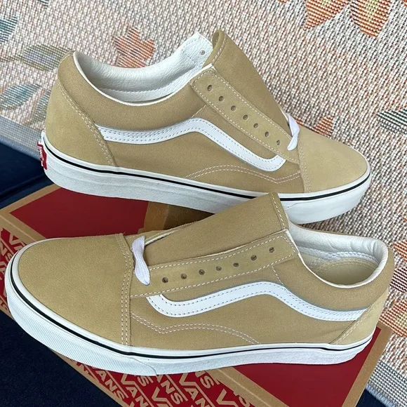 Vans Men’s Old SkoolTaos TaupeVN0A3WKTYUUSneakers G