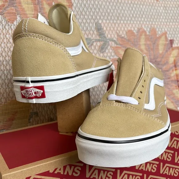 Vans Men’s Old SkoolTaos TaupeVN0A3WKTYUUSneakers G