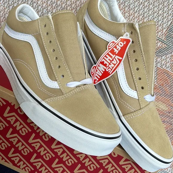Vans Men’s Old SkoolTaos TaupeVN0A3WKTYUUSneakers G