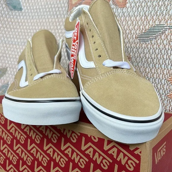 Vans Men’s Old SkoolTaos TaupeVN0A3WKTYUUSneakers G