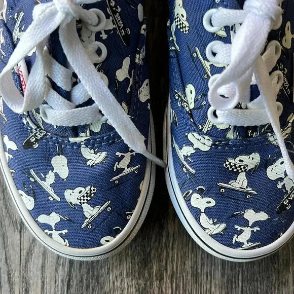 Vans Shoes Blue Peanuts Authentic Snoopy Sneakers Kids Size 13 Trainers Lace up