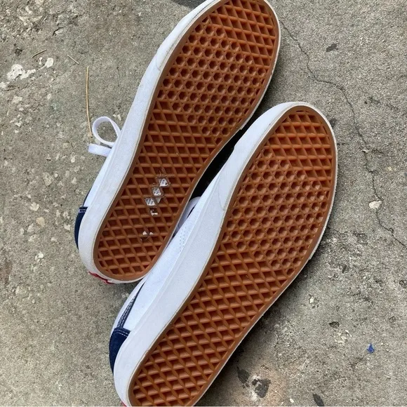 Vans Style 36 Classic Sport Shoes Mens 10.5 Women’s 12.5 White Navy Sneakers