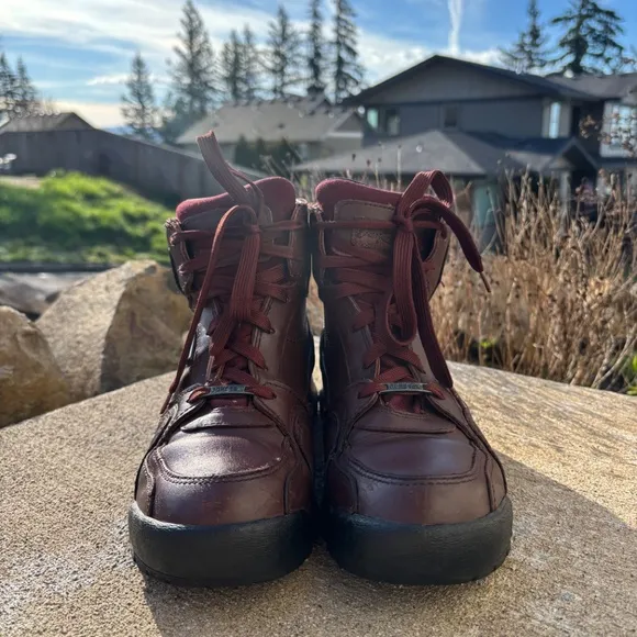 Vasque Men's Gore-Tex Hiking Leather Waterproof Boots Size 10 1/2 Red Brown