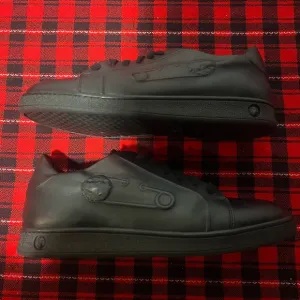 Versace versus men’s sneakers