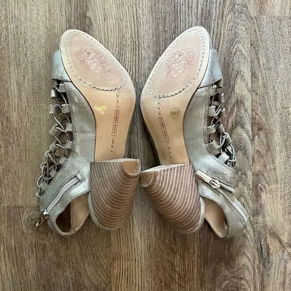 Vince Camuto‎ Women's Heeled Sandals Side Zipper Silver Size 8.5