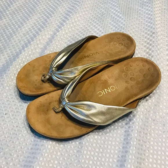 Vionic Britney gold sandals