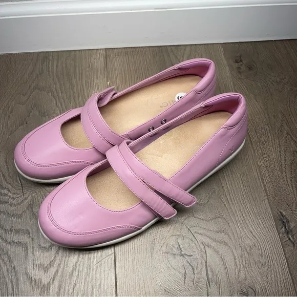 Vionic Cala Mary Jane Flats Pink Faux Upper Size 9 Women’s Hook and Loop Closure