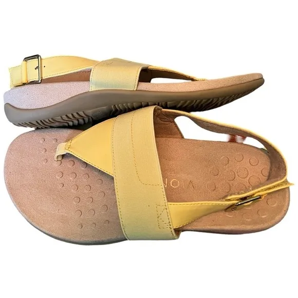 Vionic Danita Sandals in Beautiful Banana Shade Size 7.5 Wide NWT