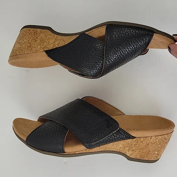 Vionic Leticia Slide Sandals Black Leather Size 6.5