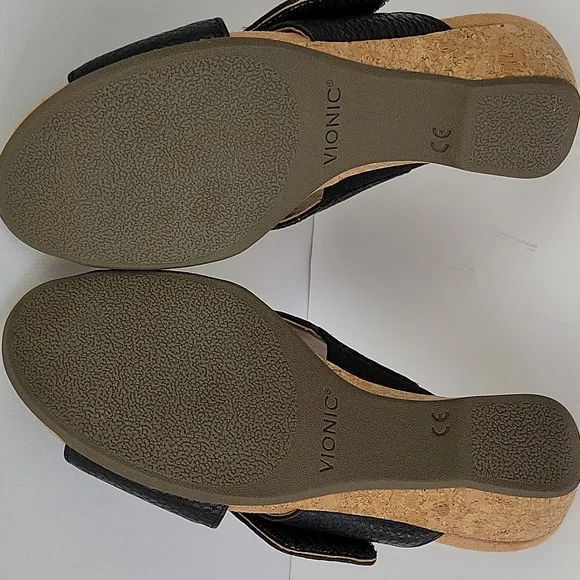 Vionic Leticia Slide Sandals Black Leather Size 6.5
