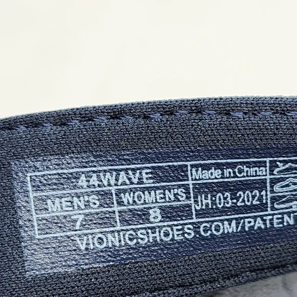 Vionic Men's Wave Orthotic Flip Flop Sandals - Available in Sizes 7/8