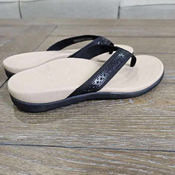 Vionic Sally Leather Toe Post Sandals, Womens Size 7, NWOT