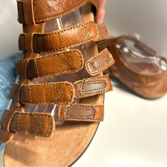 Vionic Women's Mocha Tan Harissa Leather Sandal in Size 10