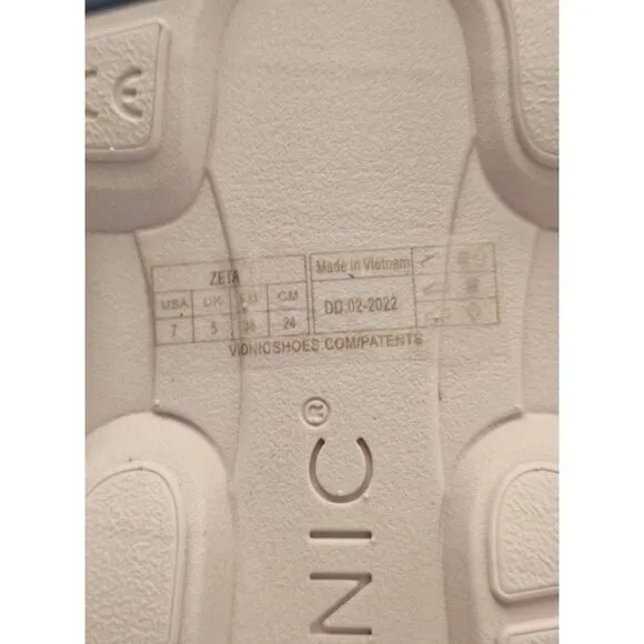 VIONIC Zeta ladies walking shoes Nwb