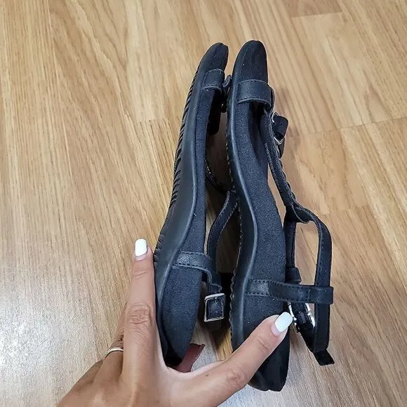 Vionic Navassa Black Sandals 7