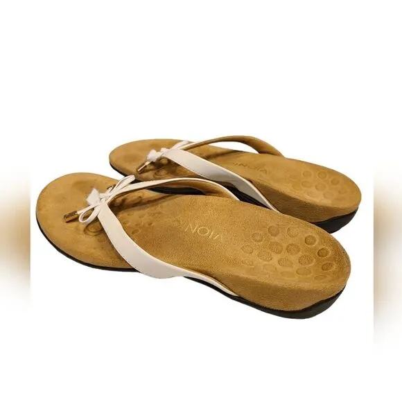 Vionic White Patent Leather Bella  Toe Post Sandals, Summer, Comfort | 9