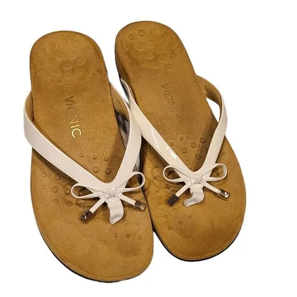 Vionic White Patent Leather Bella  Toe Post Sandals, Summer, Comfort | 9