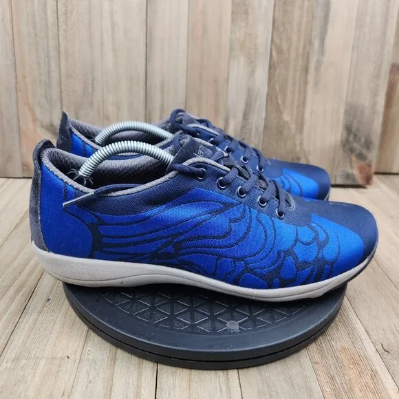 Womens Dansko Hanna size 9 (39 Euro) Geometric Casual Sneakers Shoes