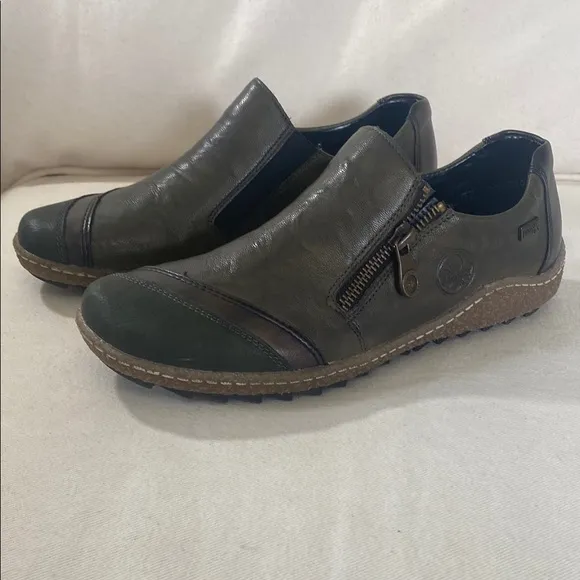 Women's Rieker Euro City Leather Casual Slip On NWOT