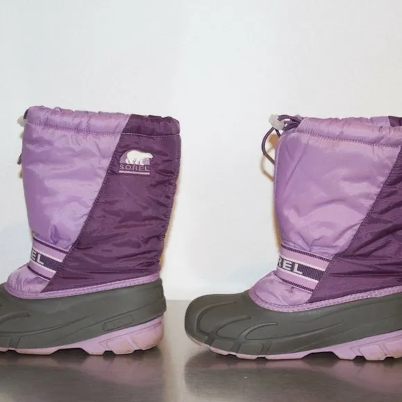 Womens size 6 Sorel snow boots purple two tone