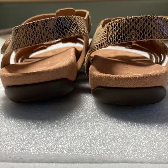 Women's Vionic Snakeskin Tan Harissa Sandals Size 6