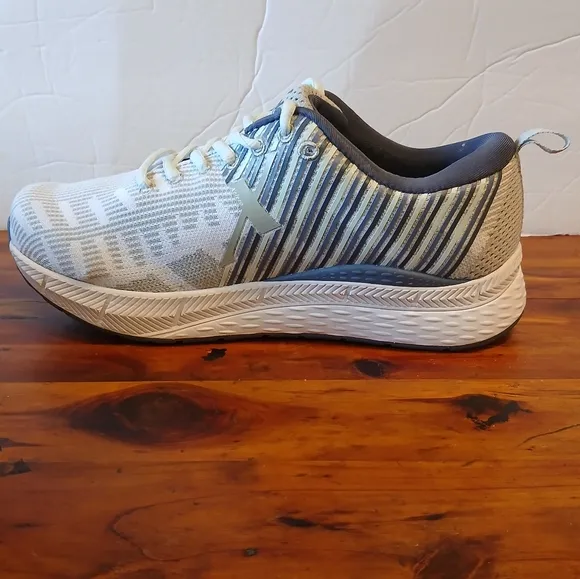 Xelero Performance Steadfast Running/Walking Shoes Womens Size 9.5W