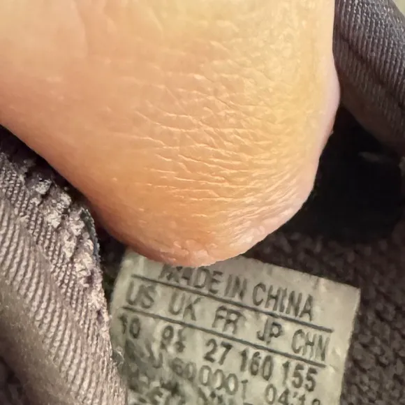 Yeezy 350 adidas dark gray 10c sneakers shoes