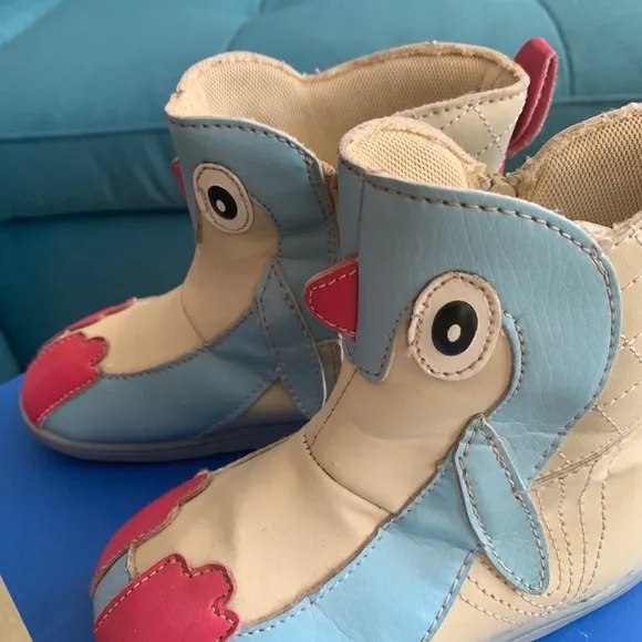 Zoologan Boots.
